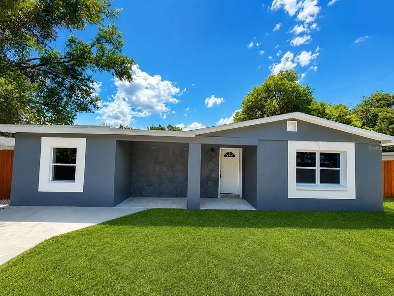 682 Durango Way, FL