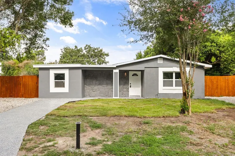 682 Durango Way, FL