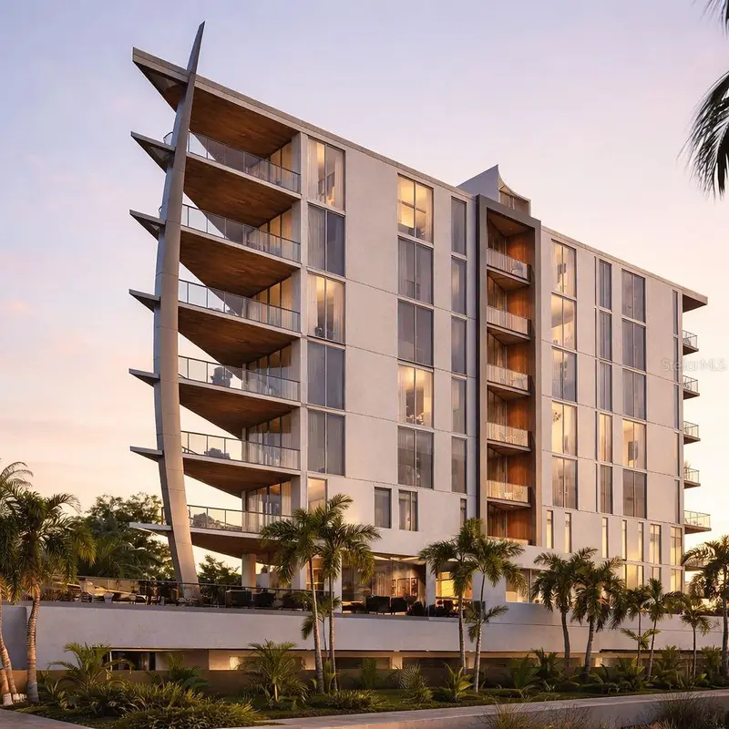 688 Golden Gate Point #201, FL