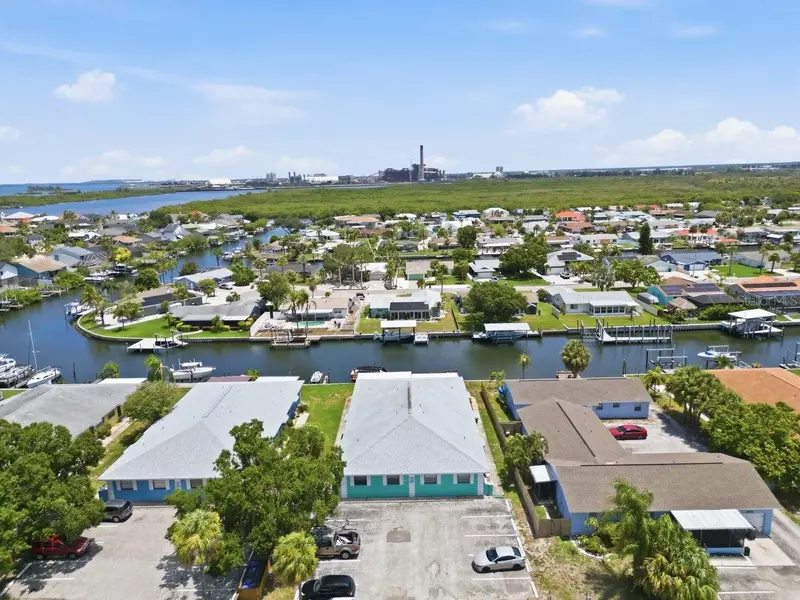 1041 Apollo Beach Blvd #E, FL