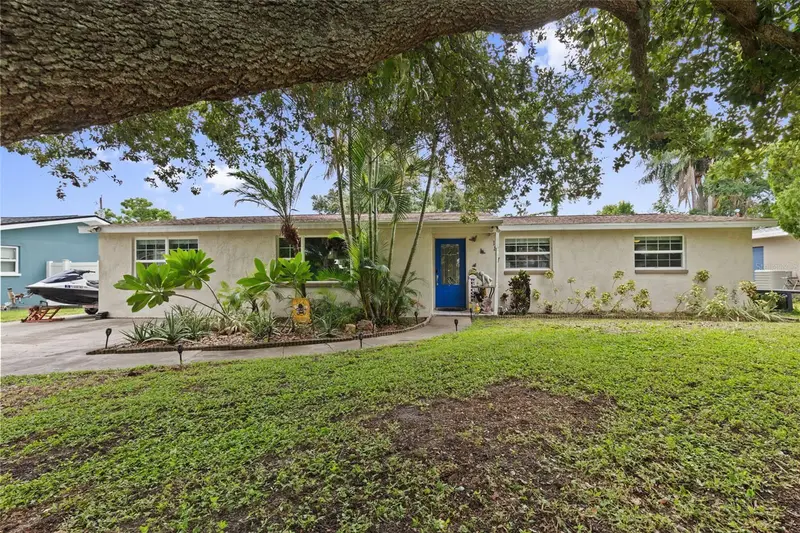 1807 Carlton Dr, FL