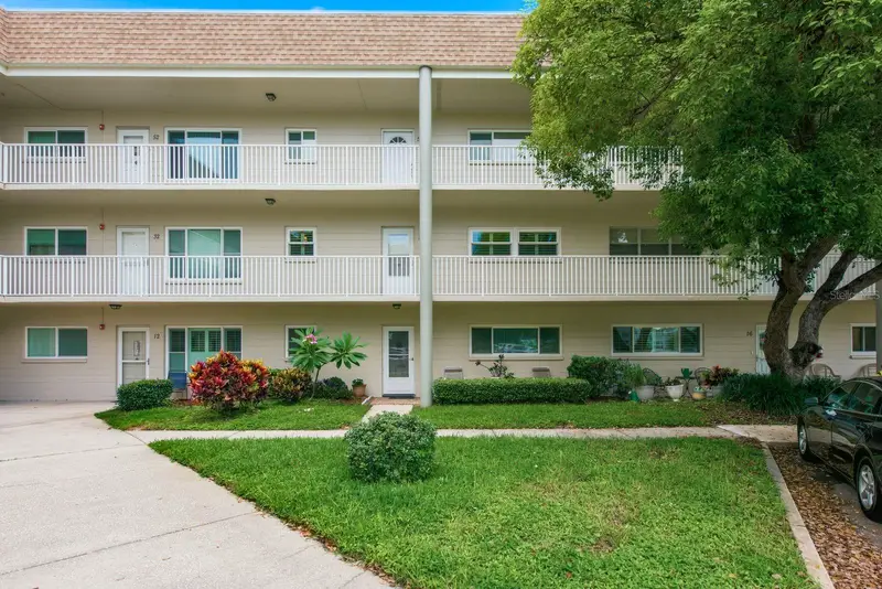 2440 World Parkway Blvd #34, FL