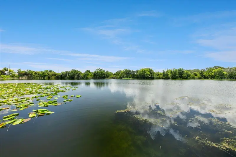 653 Lake Mobile Dr, FL