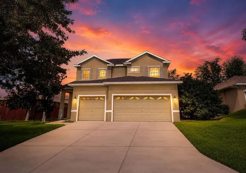 4193 Beaumont Loop, FL