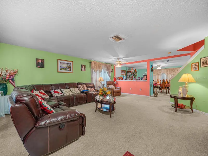 7448 Hunters Greene Cir, FL