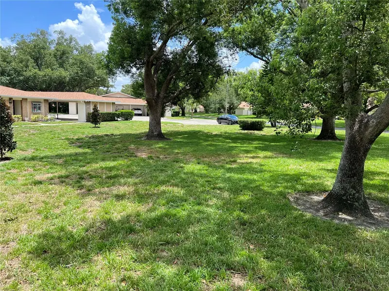 2297 Lark Cir E #C, FL