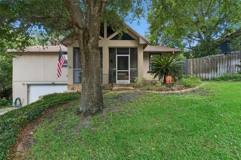 324 Hickory Ct, FL