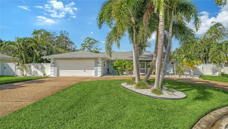 4717 Thomas Hoby Pl, FL