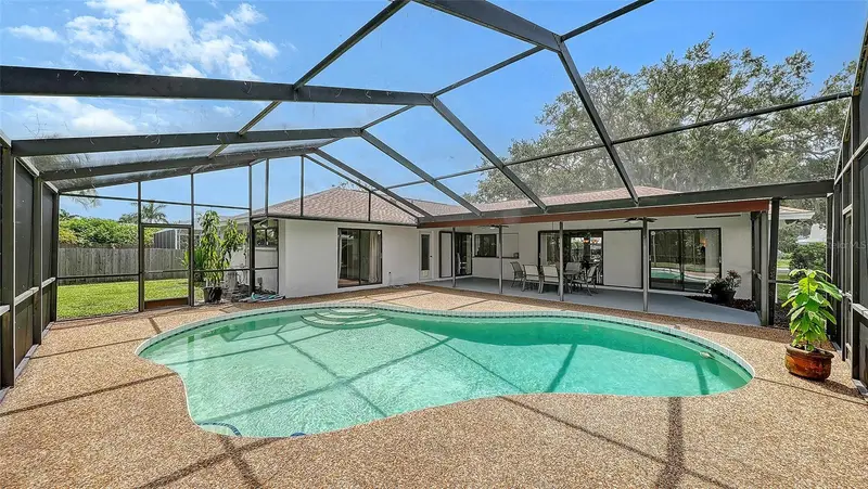 4736 Charing Cross Rd, FL