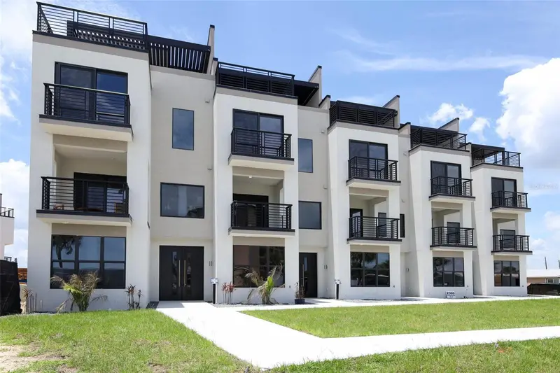 2360 Ocean Shore Blvd #15, FL