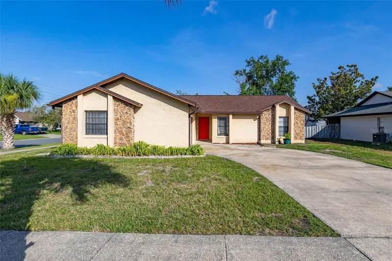 100 Grove Hollow Ct, FL
