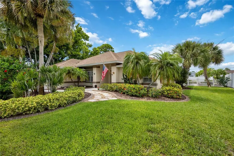 230 E Green St, FL
