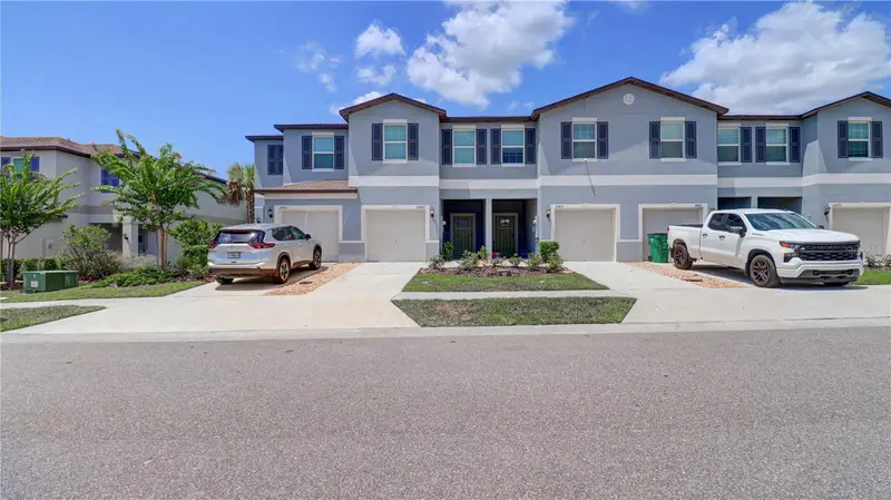 36427 Garden Wall Way, FL