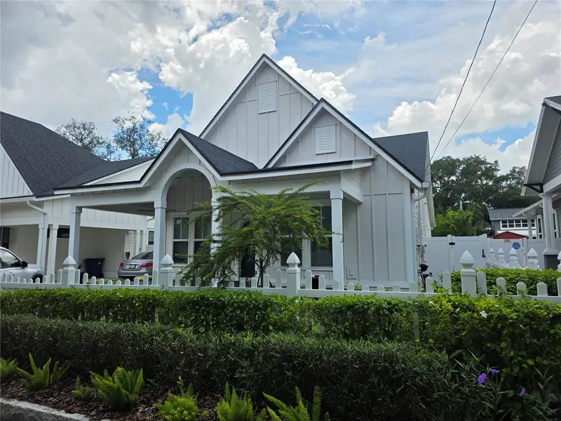 3016 N Massachusetts Ave, FL