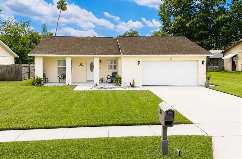 38 Laurel Oaks Cir, FL