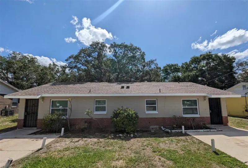 511 N John St, FL