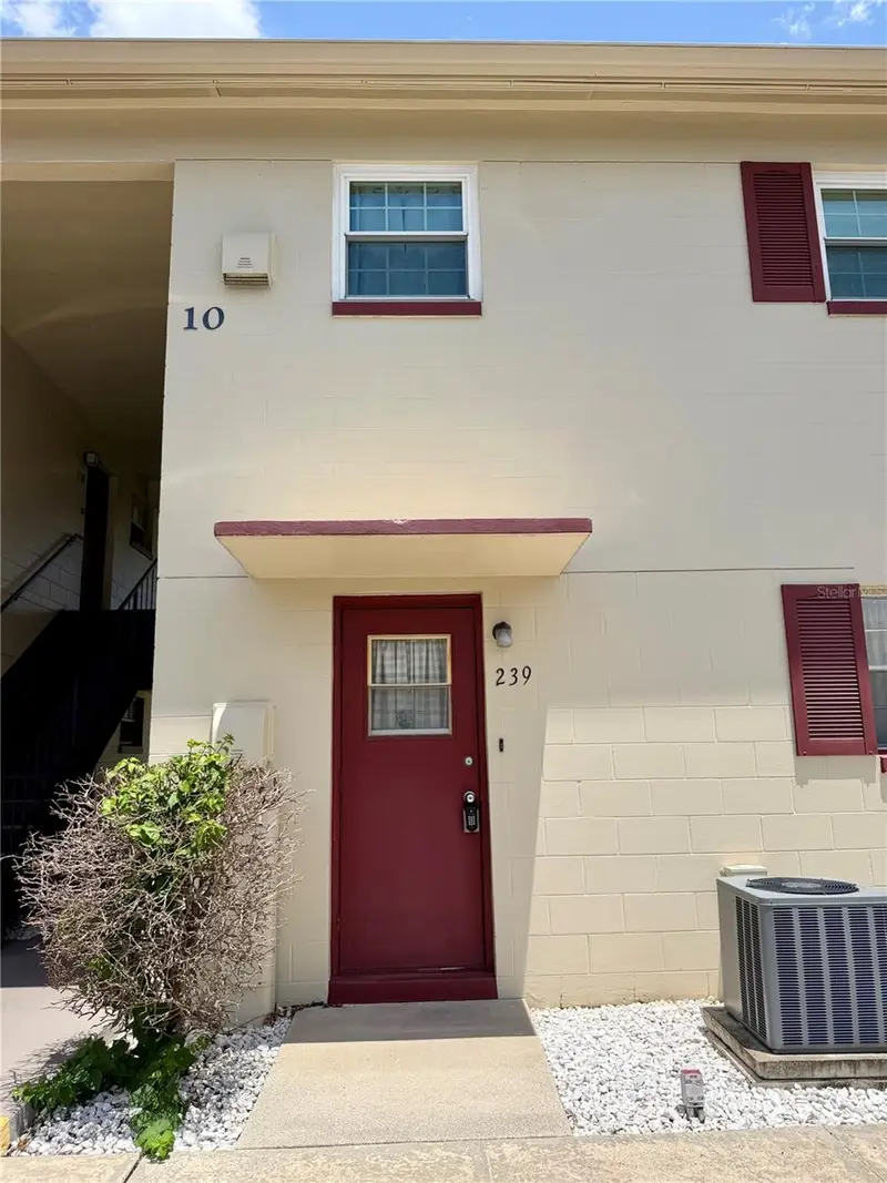 5505 Hernandes Dr #239, FL