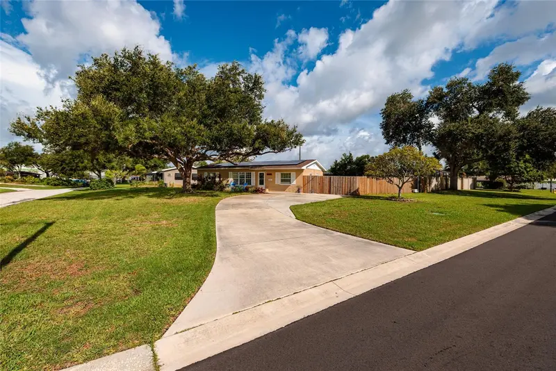 6801 29th Ter N, FL