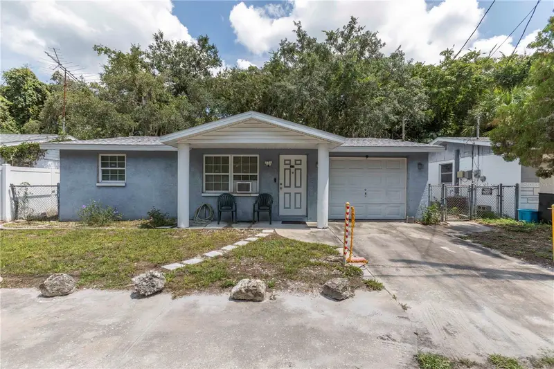 8431 Sunnydale Dr, FL