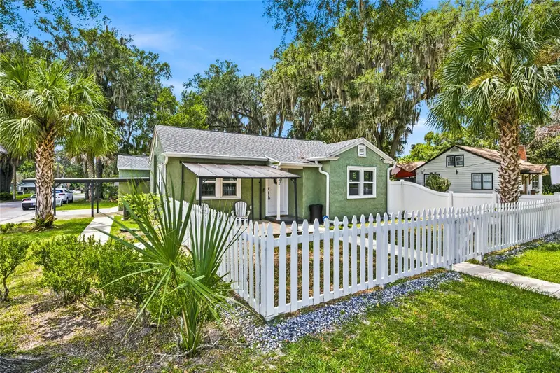 742 Se 12th St, FL