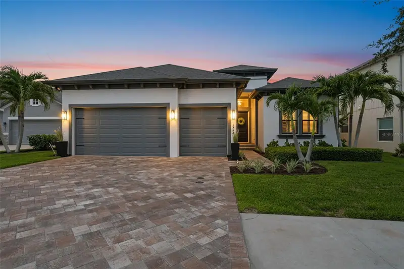 2246 Highwood Ct, FL