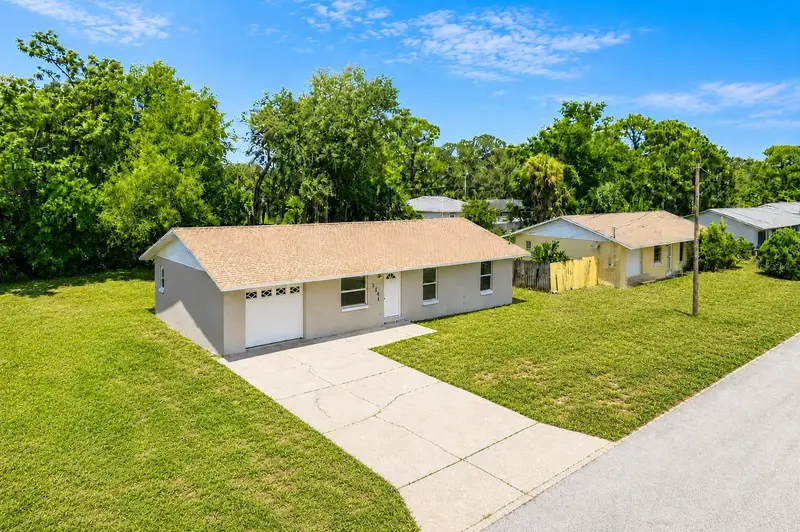 324 Queen Ave, FL