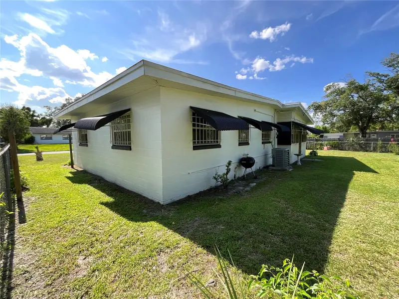2423 Savoy Dr, FL