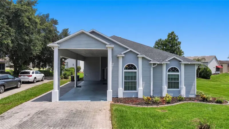 1097 Caravan Loop, FL