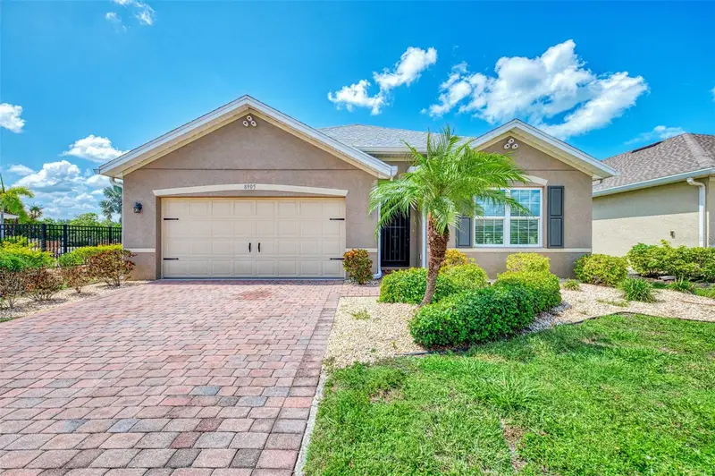 8905 Excelsior Loop, FL