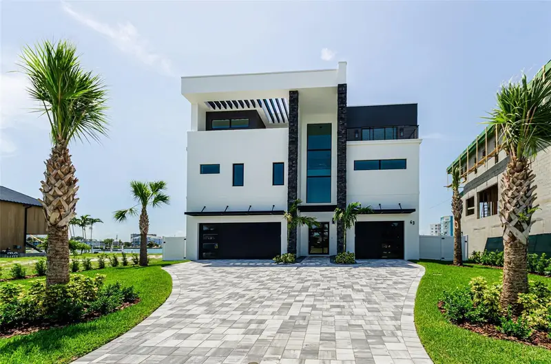 43 Dolphin Dr, FL