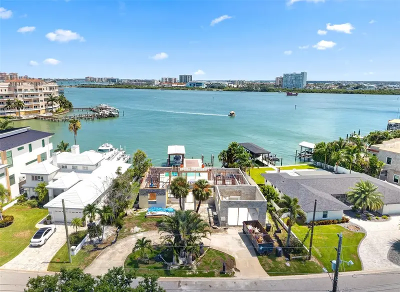 246 Bayside Dr, FL