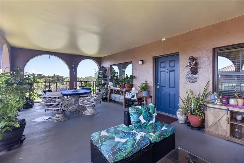 6100 Gulfport Blvd S #401, FL