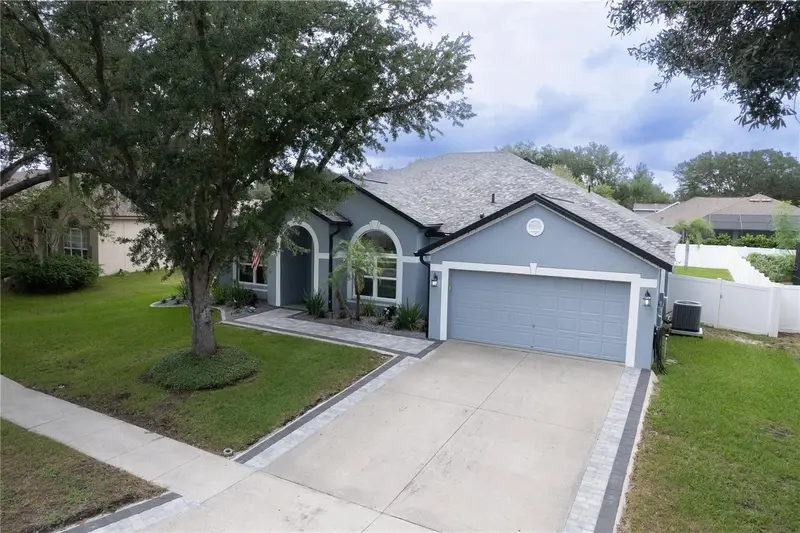 12408 Riverglen Dr, FL