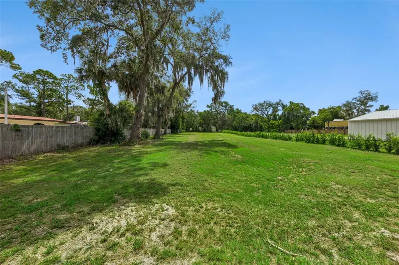 136 N 9th St, FL
