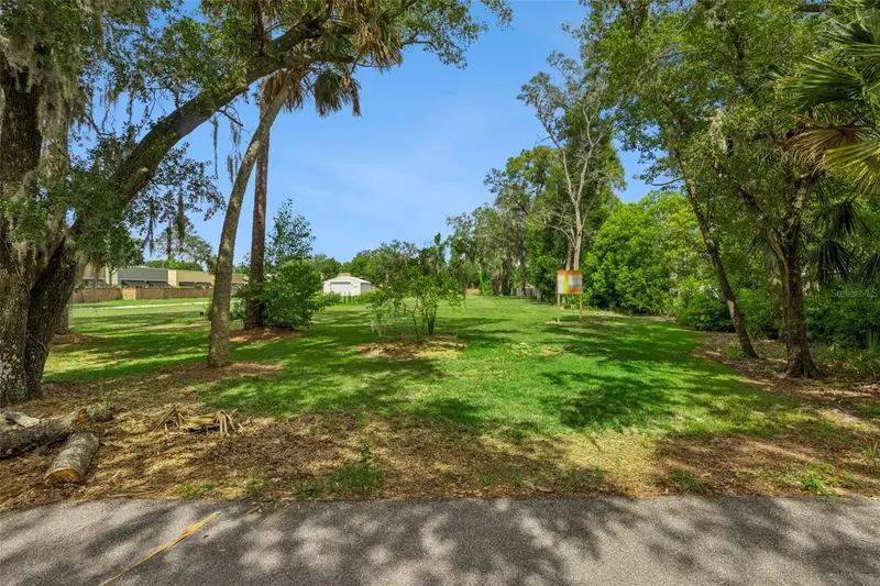 136 N 9th St, FL