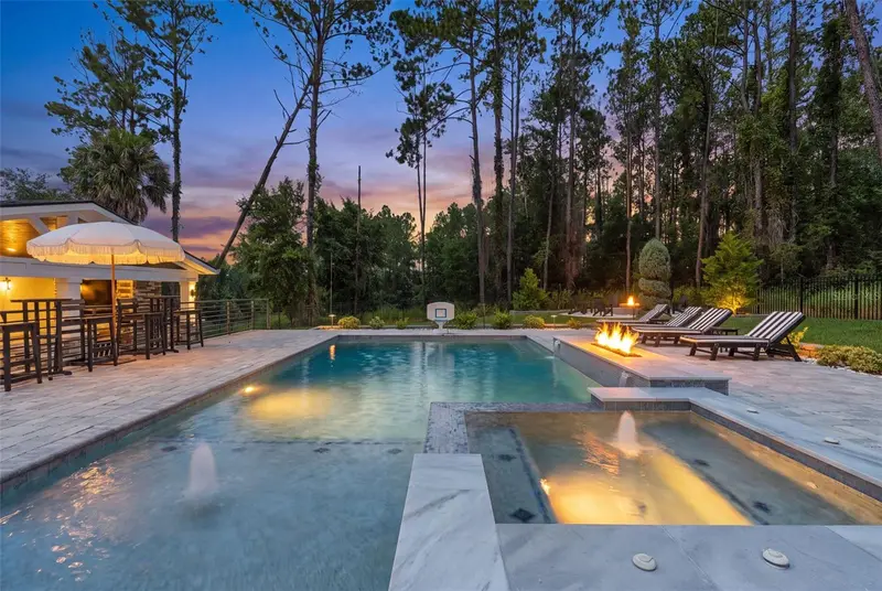 20085 English Walnut Pl, FL