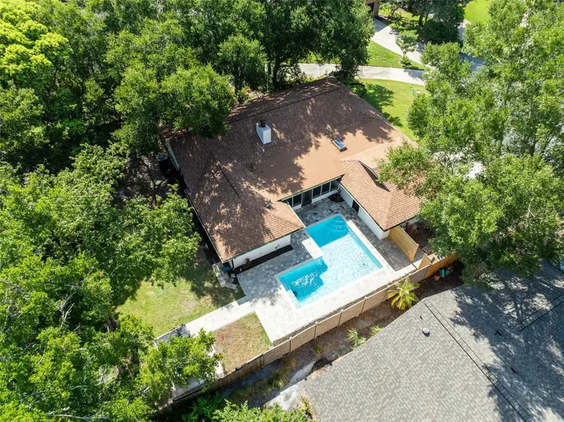 120 Trafalgar Pl, FL
