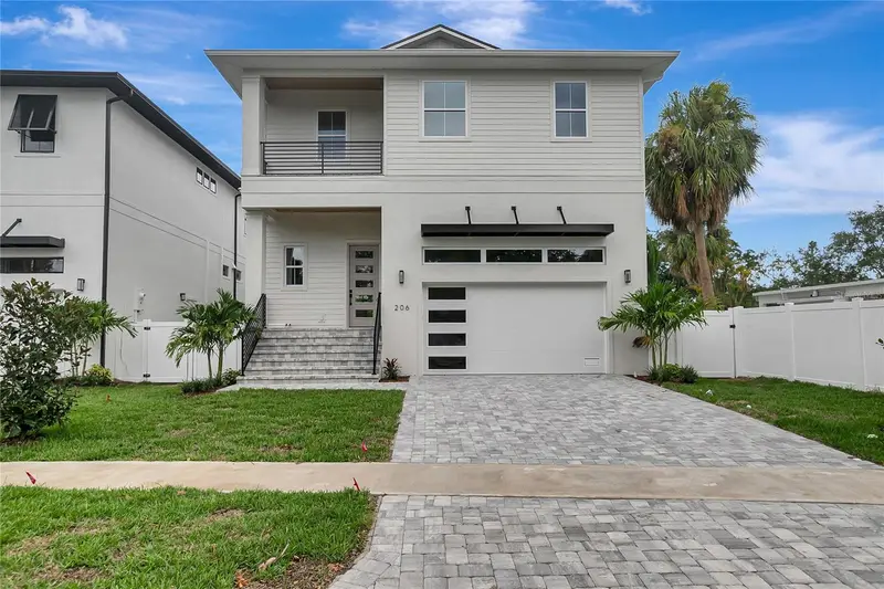 206 Chippewa Ave, FL