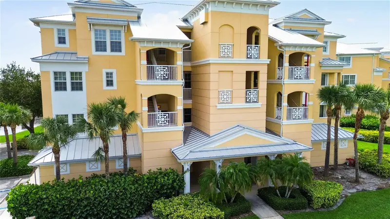 10540 Amberjack Way #102, FL