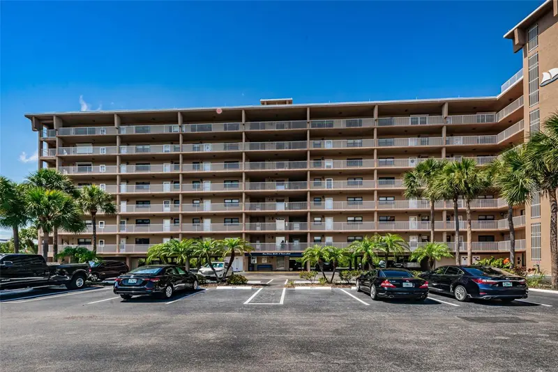 19451 Gulf Blvd #301, FL