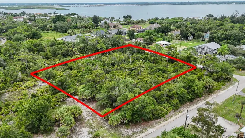 1910 Banana St, FL