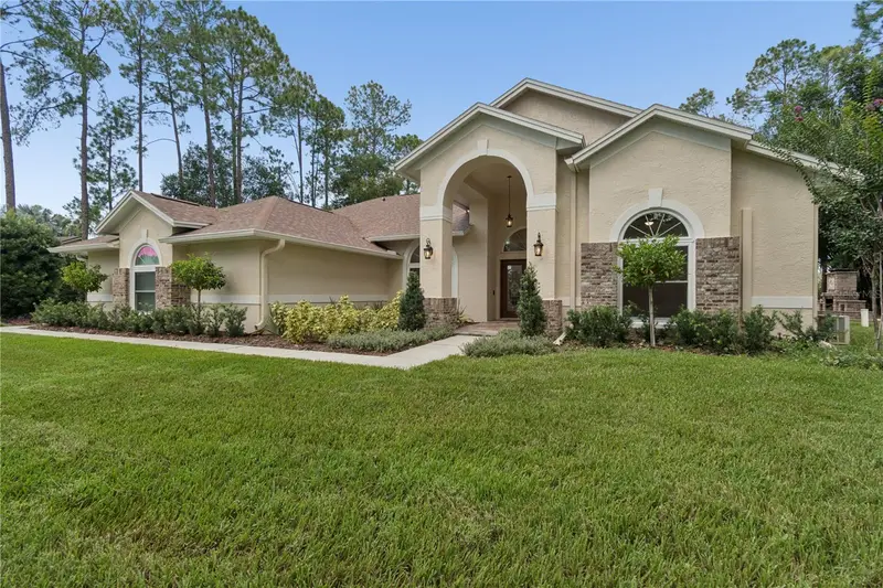 18811 Victor Manuel Dr, FL
