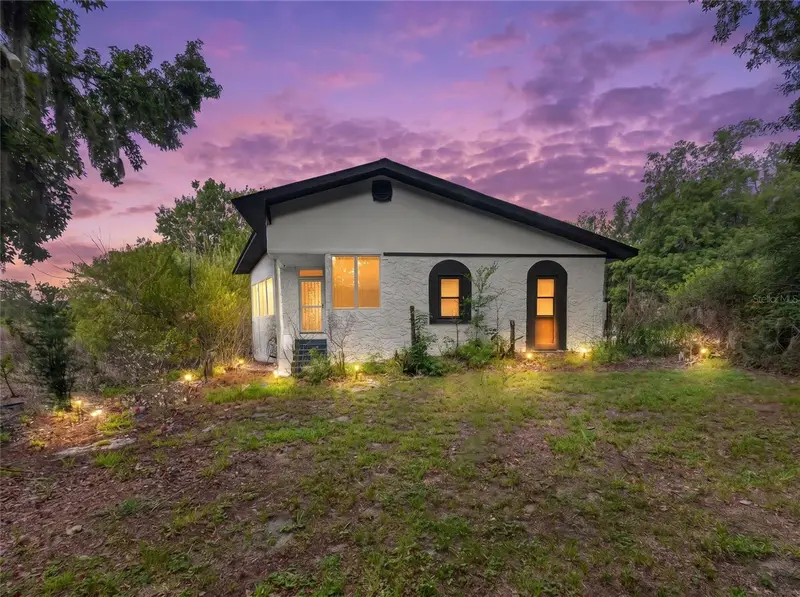 14820 County Road 48, FL