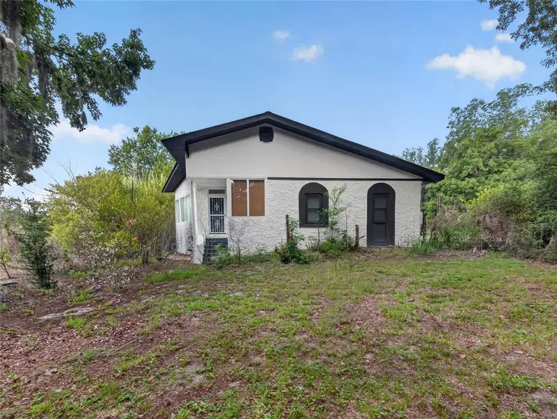 14820 County Road 48, FL