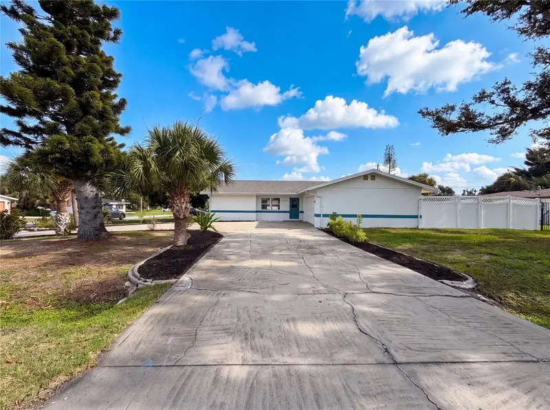 1672 Jupiter Rd, FL