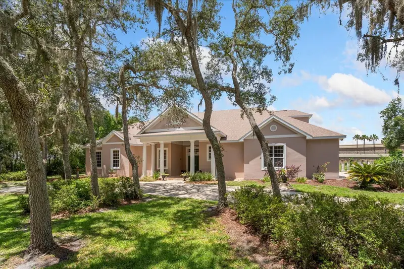 180 River Oaks Cir, FL