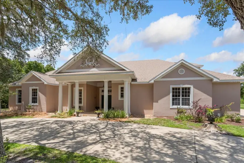 180 River Oaks Cir, FL