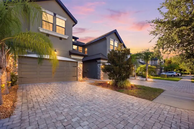4905 Wandering Way, FL