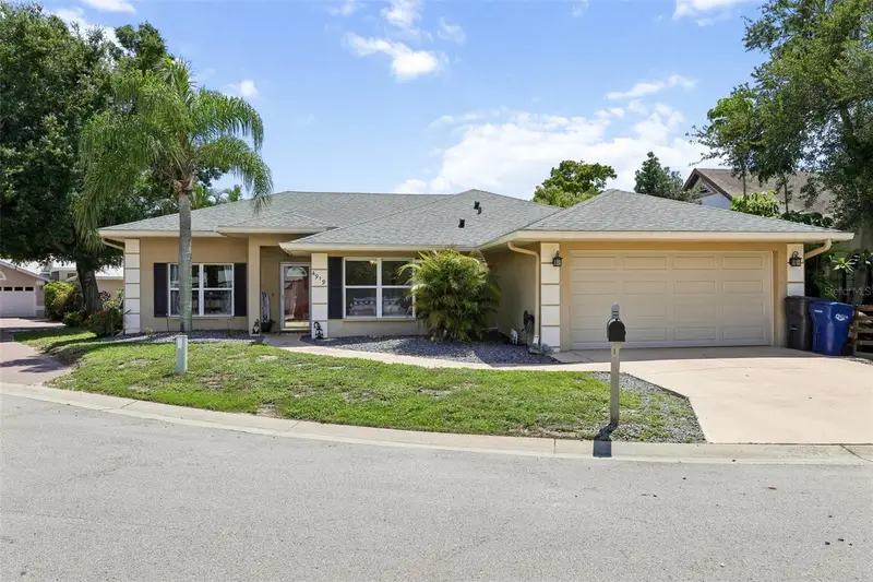 4919 32nd Avenue Dr W, FL