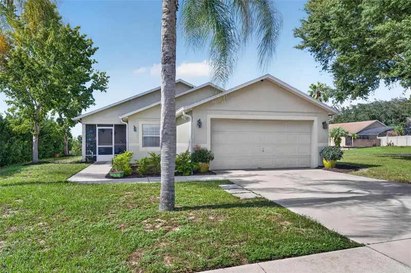 1390 Willow Crest Dr, FL